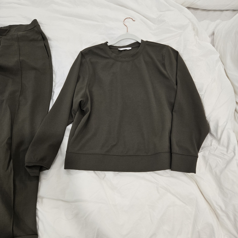 Mango Olive Green Cropped Trousers & Sweatshirt Set - Picture 3 of 6
